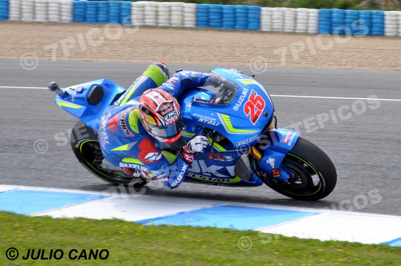 Piloto Maverick Viñales (25) (Team Suzuki Ecstar) en carrera Gran Premio de España Jerez 2016 de Motociclismo