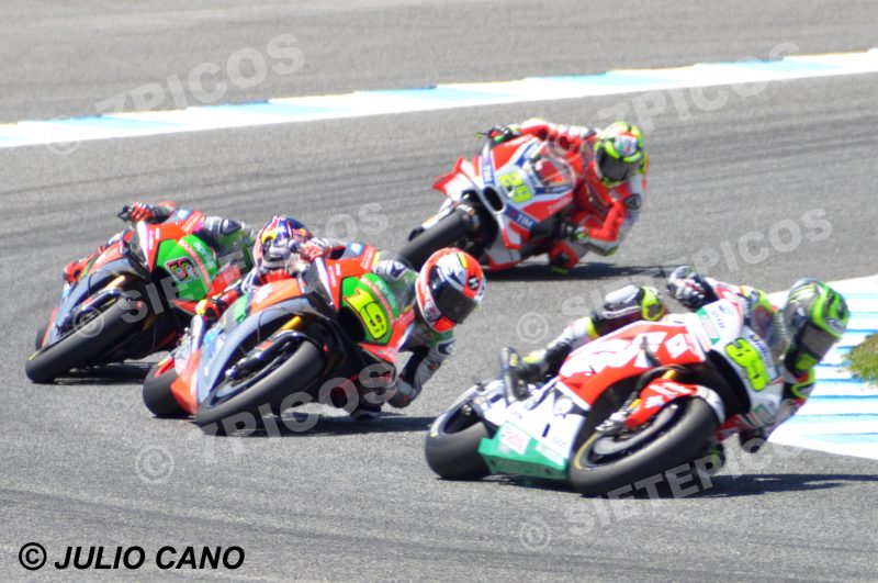 Pilotos Cal Crutchlow (35) (LCR Honda), Alvaro Bautista (19) (Aprilia RacingTeam Gresini), Stefan Bradl (6) (Aprilia RacingTeam Gresini) y Andrea Iannone (29) (Ducati Team) en carrera Gran Premio de España Jerez 2016 de Motociclismo
