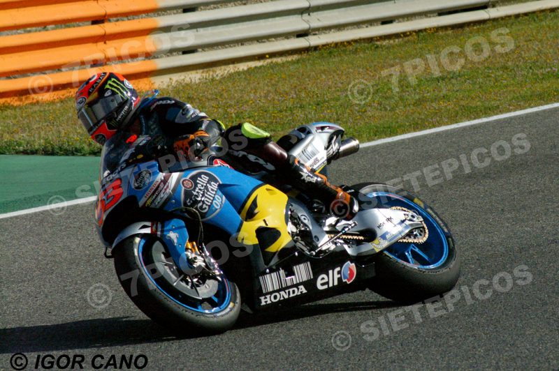 Piloto Tito Rabat (53) (Estrella Galicia 0,0 Marc VDS) en carrera Gran Premio de España Jerez 2016 de Motociclismo