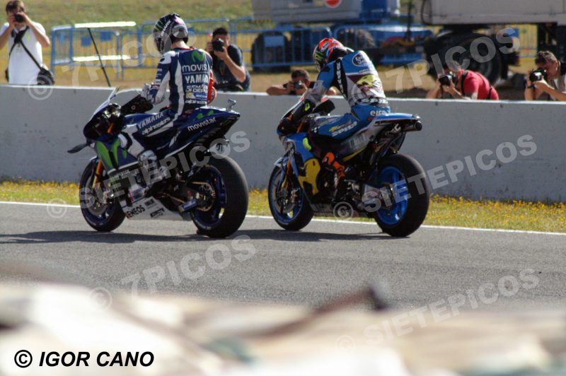 Pilotos Jorge Lorenzo (99) (Movistar Yamaha) y Tito Rabat (53) (Estrella Galicia 0,0 Marc VDS) probando salidas Gran Premio de España Jerez 2016 de Motociclismo