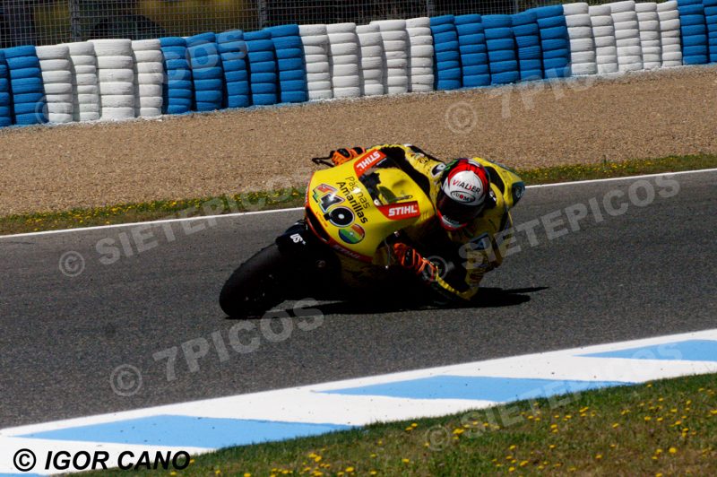 Piloto Alex Rins (40) (Paginas amarillas HP 40) en carrera Gran Premio de España Jerez 2016 de Motociclismo