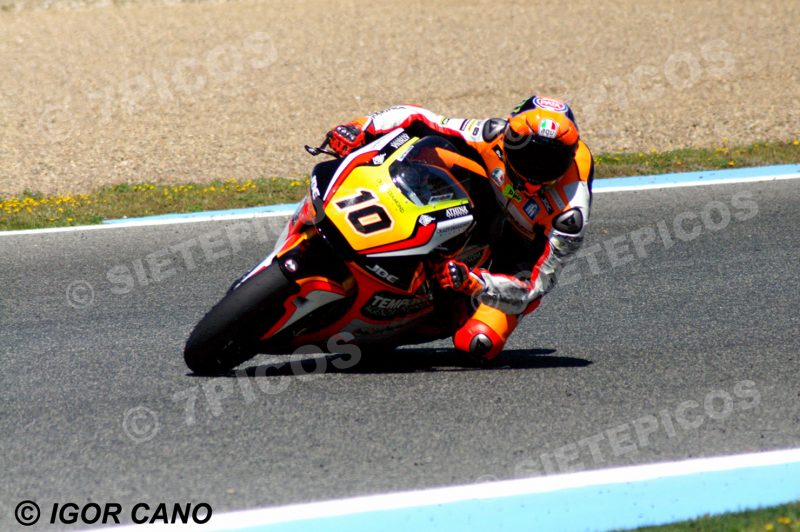 Piloto Luca Marini (10) (Forward Team) en carrera Gran Premio de España Jerez 2016 de Motociclismo