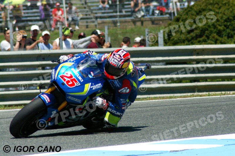 Piloto Maverick Viñales (25) (Team Suzuki Ecstar) en circuito Gran Premio de España Jerez 2016 de Motociclismo