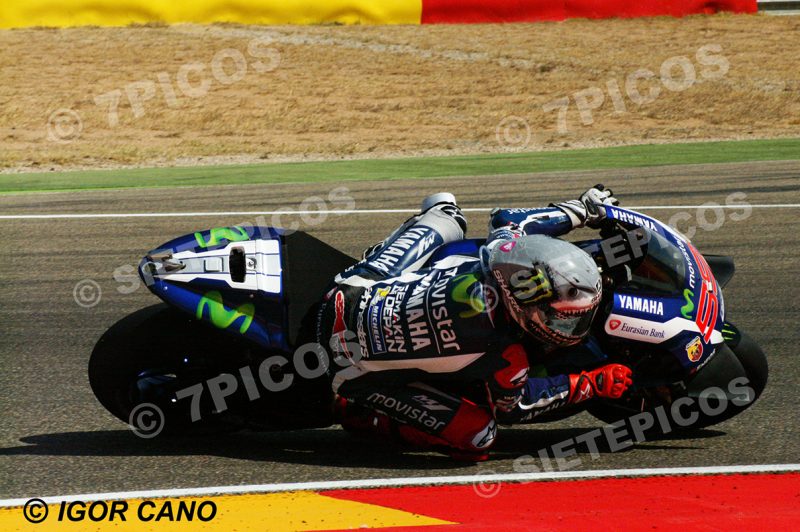 Piloto Jorge Lorenzo (99) (Movistar Yamaha) curva 14 Gran Premio Movistar de Aragon 2016 de Motociclismo Motorland Alcañiz