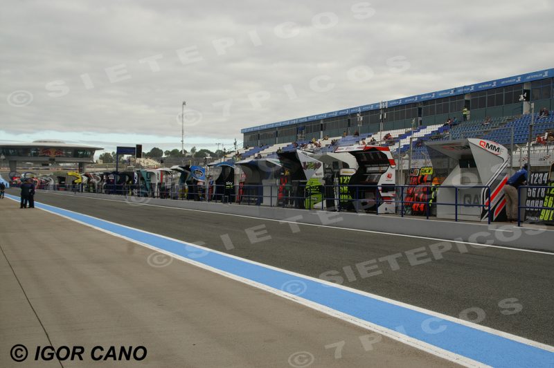 Muro de los equipos en Pit Lane Gran Premio de España Jerez 2016 de Motociclismo