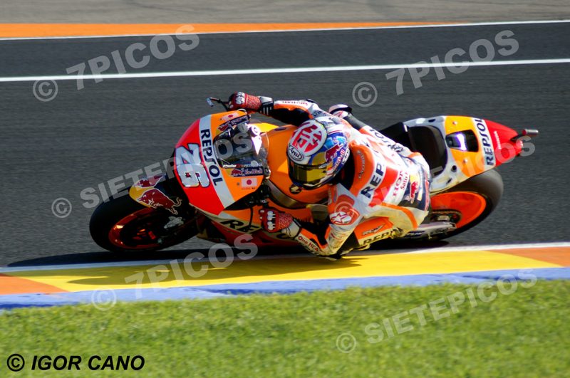 Piloto Dani Pedrosa (26) (Repsol Honda Team) en curva Jorge Martinez Aspar Gran Premio Motul de la Comunitat Valenciana 2016 Cheste MotoGP TM Circuito Ricardo Tormo