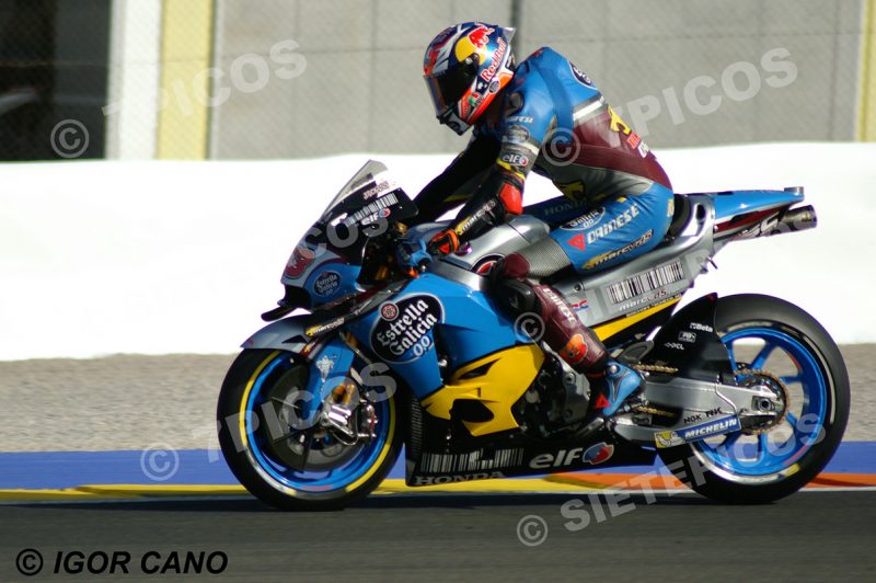 Piloto Tito Rabat (53) (Estrella Galicia 0,0 Marc Vds) en la recta despues de curva Jorge Martinez Aspar Gran Premio Motul de la Comunitat Valenciana 2016 Cheste MotoGP TM Circuito Ricardo Tormo