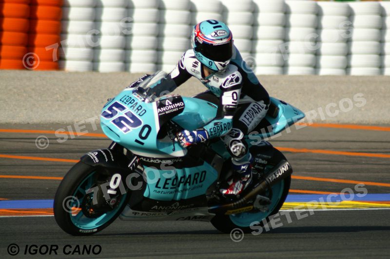 Piloto Danny Kent (52) (Leopard Racing) saliendo de curva Angel Nieto Gran Premio Motul de la Comunitat Valenciana 2016 Cheste Moto2 TM Circuito Ricardo Tormo MotoGP TM