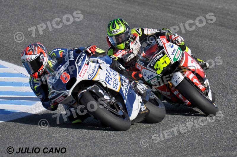 Pilotos Hector Barbera (8) (Reale Avintia Racing) y Cal Crutchlow (35) (LCR Honda) en curva Michelin Gran Premio Red Bull de España 2017 Jerez MotoGPTM