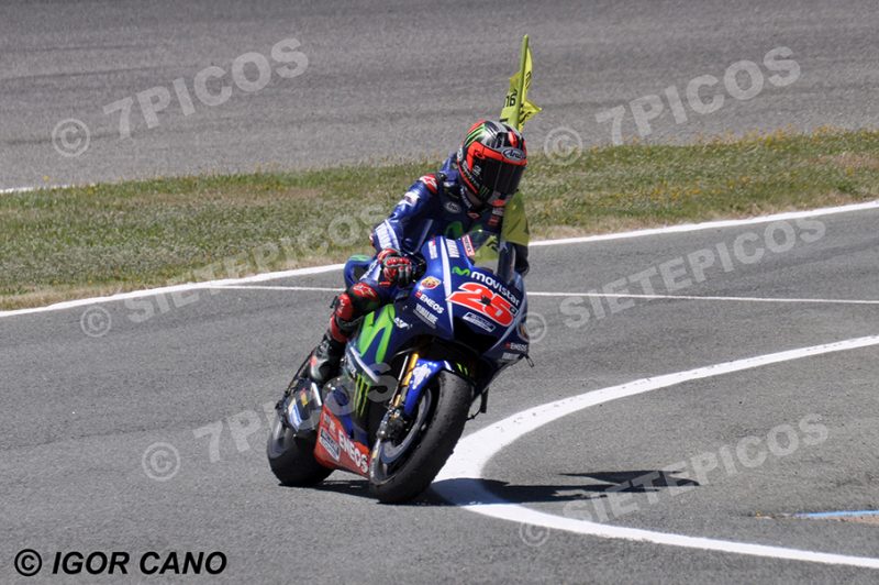Piloto Maverick Viñales (25) (Movistar Yamaha MotoGP) entrando en Pit Lane Gran Premio Red Bull de España 2017 Jerez MotoGPTM