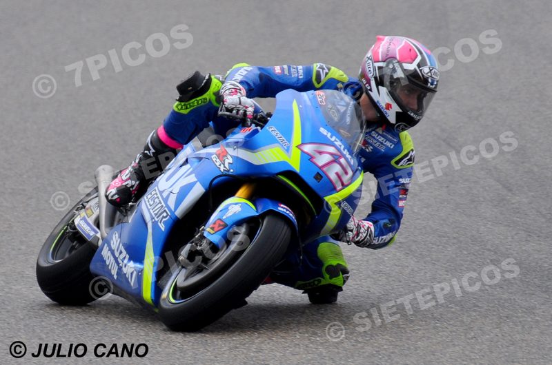 Piloto Alex Rins (42) (Team Suzuki ECSTAR) en el sacacorchos Gran Premio de Aragon 2017 Alcañiz, Teruel, MotoGPTM