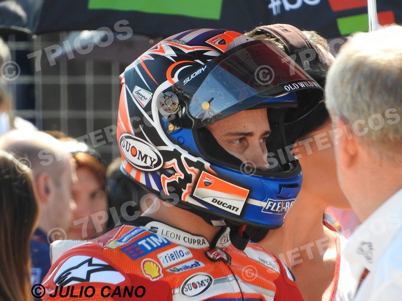 Piloto Andrea Dovicioso (4) (Ducati Team) en la parrilla de salidaGran Premio de Aragon 2017 Alcañiz, Teruel, MotoGPTM