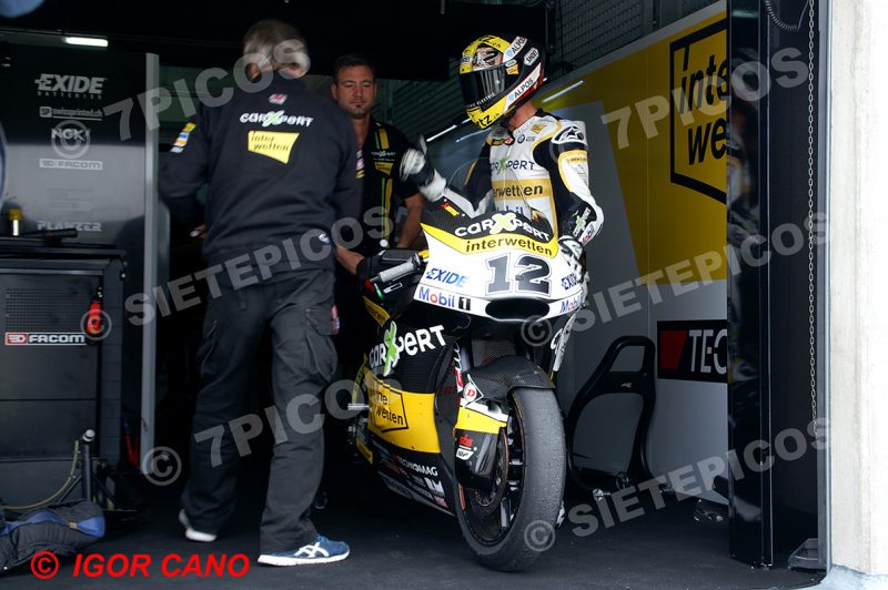Piloto Thomas Luthi (12) en el box CarXpert Interwetten Gran Premio de Aragon 2017 Alcañiz, Teruel, Moto2TM