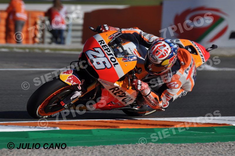 Piloto Dani Pedrosa (26) (Resol Honda Team) en curva Campi Herreros Gran Premio Motul de la Comunidad Valenciana 2017 Cheste, Valencia, MotoGPTM
