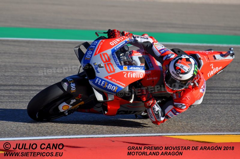 Piloto Jorge Lorenzo (99) (Ducati Team) en curva 5 motorland Gran Premio Movistar de Aragon 2018 Motorland Alcañiz, Teruel, MotoGPTM