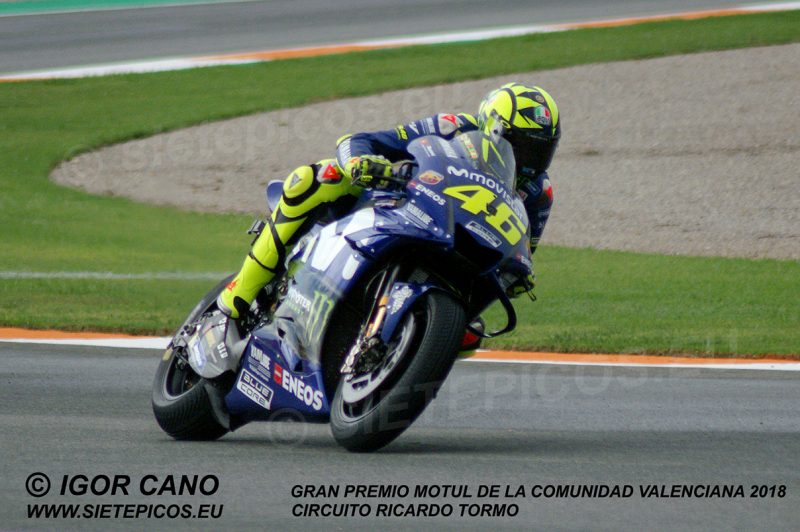 Piloto Valentino Rossi (46) (Movistar Yamaha MotoGP) en curva 8 Gran Premio Motul de la Comunidad Valenciana 2018 Cheste, Valencia, MotoGPTM