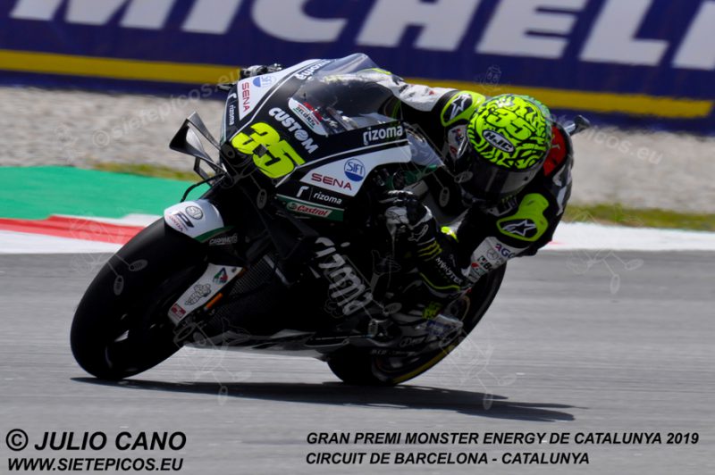 Piloto Cal Crutchlow (35) (LCR Honda Castrol) saliendo de la Campsa. Gran Premi Monster Energy de Catalunya 2019, Circuit de Barcelona-Catalunya. Montmelo. España. MotoGPTM