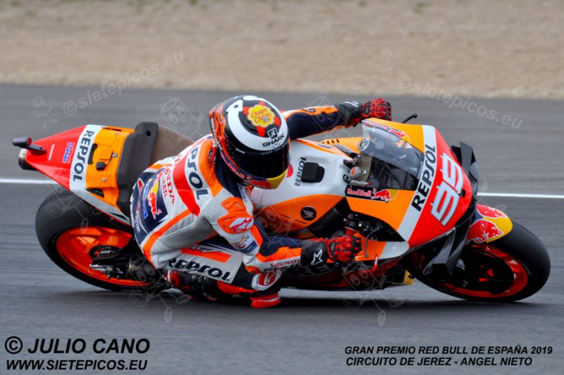 Piloto Jorge Lorenzo (99) (Repsol Honda Team) en la curva Dani Pedrosa. Gran Premio Red Bull de España 2019 Circuito de Jerez Angel Nieto. Jerez. España. MotoGPTM
