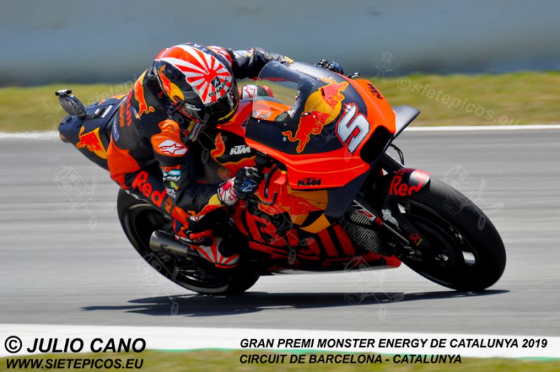 Piloto Johann Zarco (5) (Red Bull KTM Factory Racing) en la curva ocho. Gran Premi Monster Energy de Catalunya 2019, Circuit de Barcelona-Catalunya. Montmelo. España. MotoGPTM