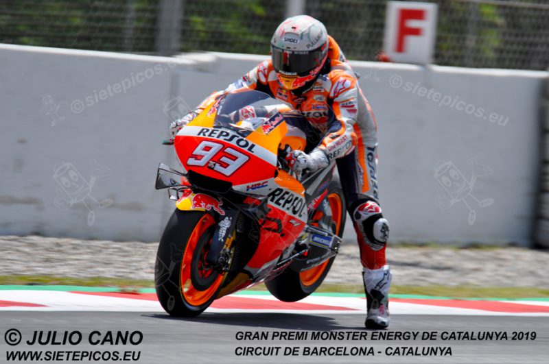 Endo del piloto Marc Marquez (93) (Repsol Honda Team) al entrar en la curva La Caixa. Gran Premi Monster Energy de Catalunya 2019, Circuit de Barcelona-Catalunya. Montmelo. España. MotoGPTM