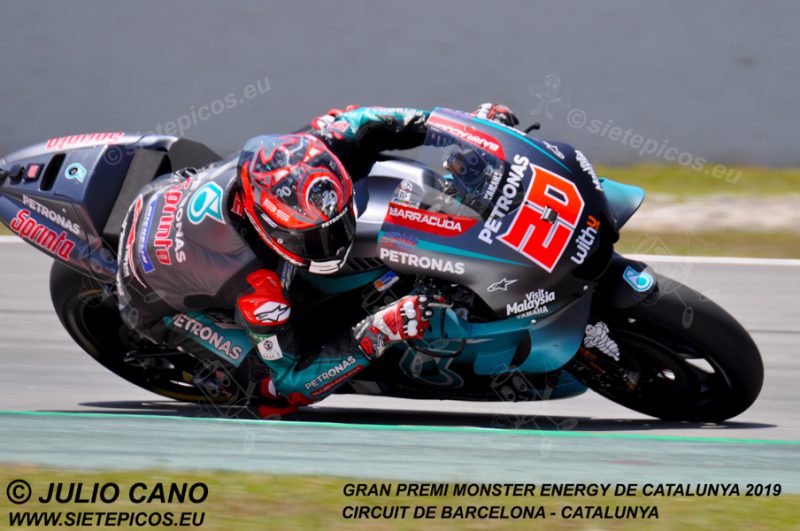 Piloto Fabio Quartararo (20) (Petronas Yamaha SRT) en la curva Campsa.Gran Premi Monster Energy de Catalunya 2019, Circuit de Barcelona-Catalunya. Montmelo. España. MotoGPTM