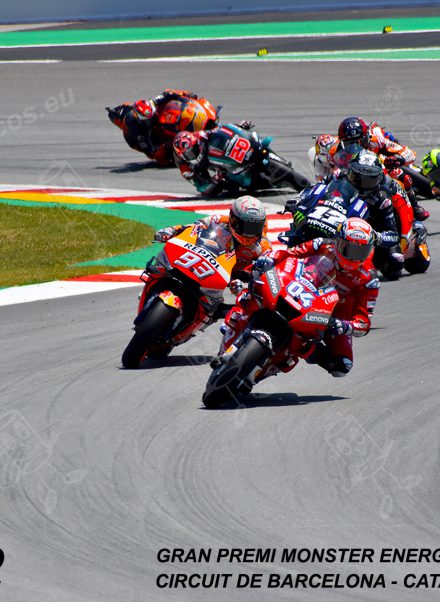 Segunda vuelta de carrrera liderada por el piloto Andrea Dovicioso (4) (Mission Winnow Ducati) seguido de Marc Marquez (93) (Repsol Honda Team) y Maveric Viñales (12) (Monster Energy Yamaha MotoGP) en las curvas Elf y 2. Gran Premi Monster Energy de Catalunya 2019, Circuit de Barcelona-Catalunya. Montmelo. España. MotoGPTM