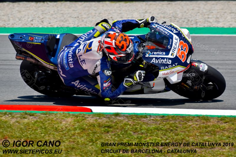 Piloto Tito Rabat (53) (Reale Avintia Racing) en la curva New Holland. Gran Premi Monster Energy de Catalunya 2019, Circuit de Barcelona-Catalunya. Montmelo. España. MotoGPTM