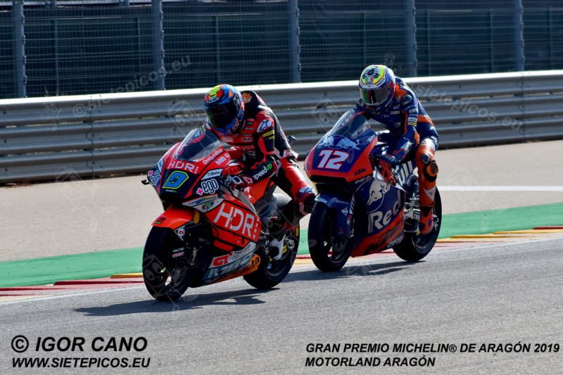 Pilotos Jorge Navarro (9) (+Ego Speed Up) y Marco Bezzecchi (72) (Red Bull KTM Tech 3) al final de recta de meta.Gran Premio Michelin® de Aragón 2019 Motorland Aragón, Alcañiz, Teruel, Moto2TM