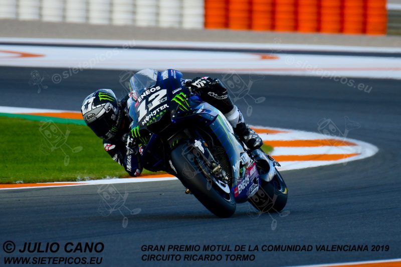 Piloto Maveric Viñales (12) (Monster Energy Yamaha MotoGP) saliendo de curva 11. Gran Premio Motul de la Comunidad Valenciana 2019 Circuit Ricardo Tormo Cheste, Valencia, MotoGPTM
