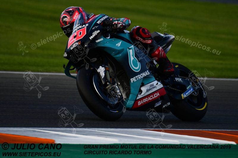 Piloto Fabio Quartararo (20) (Petronas Yamaha SRT) entrando en curva 5. Gran Premio Motul de la Comunidad Valenciana 2019 Circuit Ricardo Tormo Cheste, Valencia, MotoGPTM