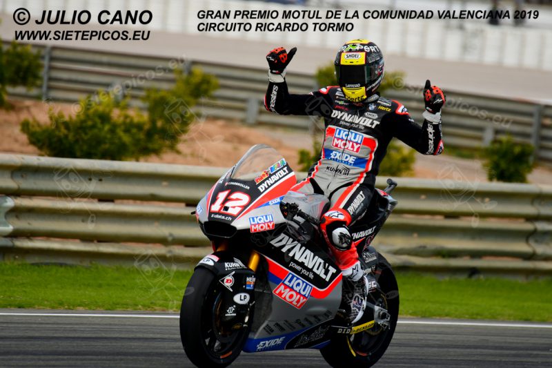 Piloto Thomas Luthi (12) (Dynavolt Intact GP) celebrando el segundo puesto en la carrera. Gran Premio Motul de la Comunidad Valenciana 2019 Circuit Ricardo Tormo Cheste, Valencia, Moto2TM