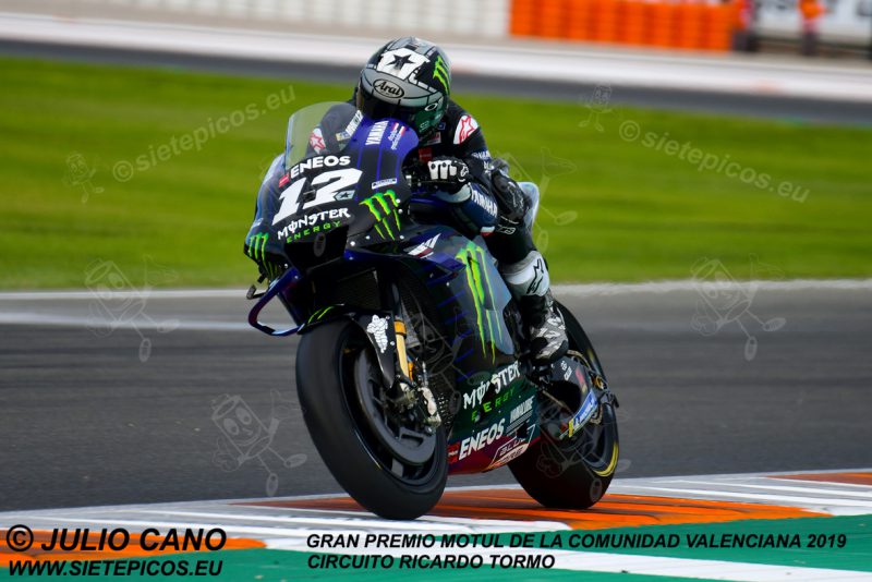 Piloto Maveric Viñales (12) (Monster Energy Yamaha MotoGP) saliendo de curva 11. Gran Premio Motul de la Comunidad Valenciana 2019 Circuit Ricardo Tormo Cheste, Valencia, MotoGPTM