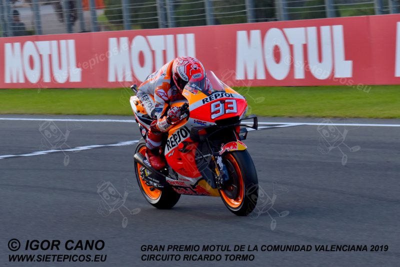 Piloto Campeón del mundo de MotoGP 2019 Marc Marquez (93) (Repsol Honda Team) pasando por recta de meta. Gran Premio Motul de la Comunidad Valenciana 2019 Circuit Ricardo Tormo Cheste, Valencia, MotoGPTM
