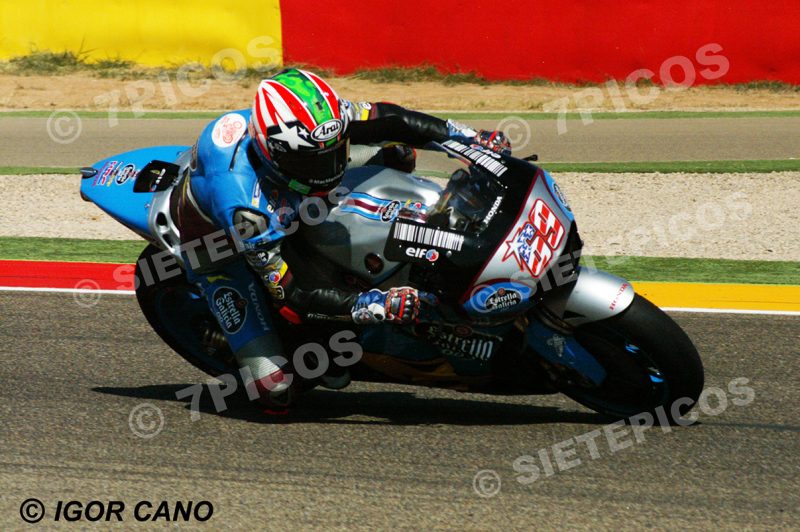 Piloto Nicky Haiden (69) (Estrella Galicia 0,0 Marc VDS), Curva 14 en carrera Gran Premio Movistar de Aragon 2016 de Motociclismo Motorland Alcañiz
