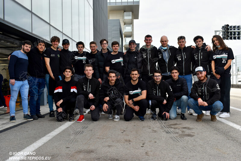 Equipo UPM MotoStudent Electric 2022. Circuito del Jarama Race. Madrid. 27 de marzo