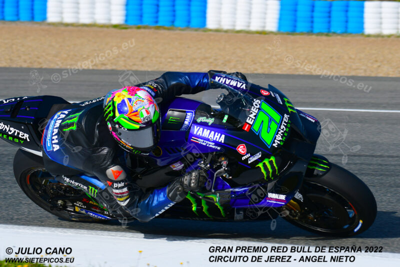 Piloto Franco Moribidelli (21) (Monster Energy Yamaha MotoGP) en curva Dani Pedrosa. Gran Premio Red Bull de España 2022 Circuito Jerez-Angel Nieto. Jerez de la Frontera. Jerez de la Frontera. Andalucia. España. MotoGPTM