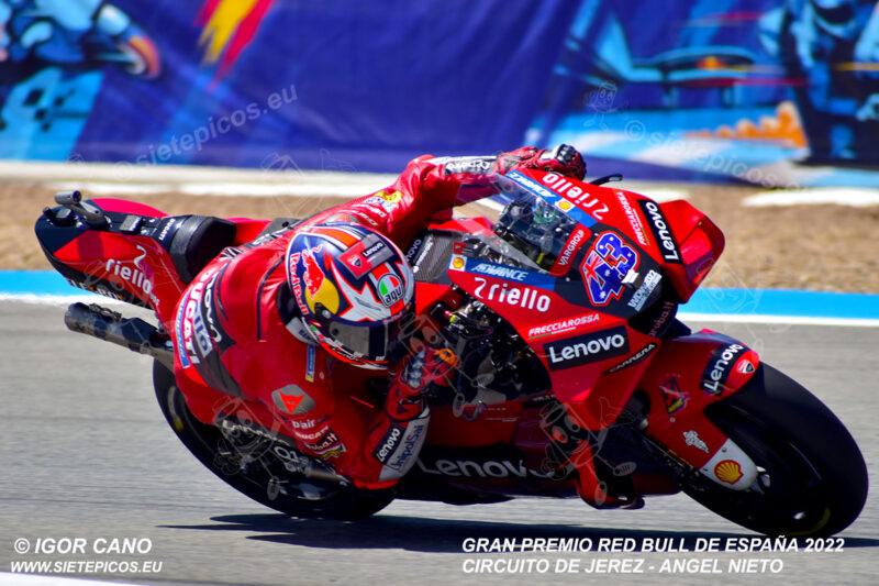 Piloto Jack Miller (43) (Ducati Lenovo Team) en curva Peluqui. Gran Premio Red Bull de España 2022 Circuito Jerez-Angel Nieto. Jerez de la Frontera. Jerez de la Frontera. Andalucia. España. MotoGPTM