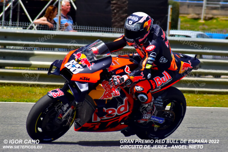 Piloto Miguel Oliveira (88) (Red Bull KTM Factory Racing) saliendo de curva 3. Gran Premio Red Bull de España 2022 Circuito Jerez-Angel Nieto. Jerez de la Frontera. Jerez de la Frontera. Andalucia. España. MotoGPTM