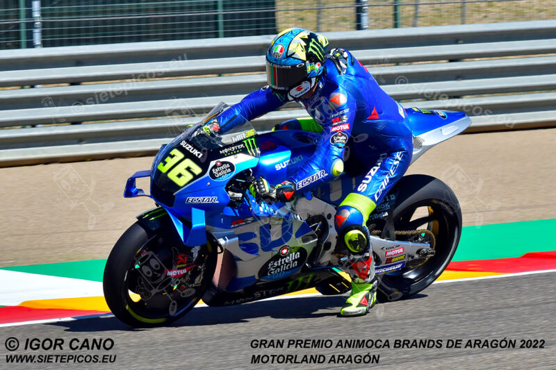 Piloto Joan Mir (36) (Team Suzuki ECSTAR) entrando en curva 1. Gran Premio Animoca Brands de Aragón 2022, Motorland Aragón. Alcañiz. Teruel. España. MotoGPTM. Alcañiz 2022